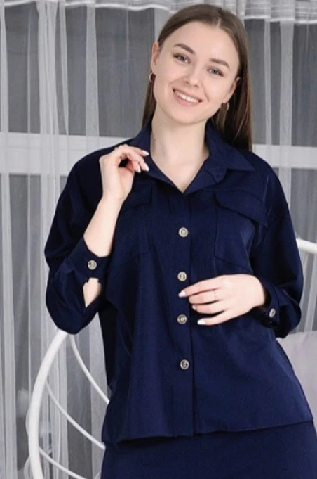 Однотонна сорочка оверсайз із костюмного креп-шовку темно-синього кольору Sigma