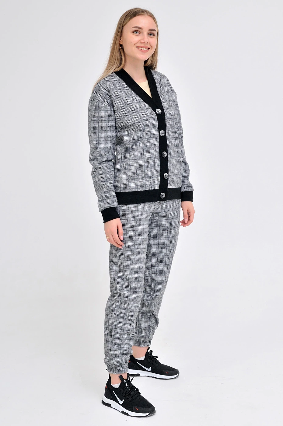 Вовняний костюм на ґудзиках зі штанами-джоггер на гумці в клітку світло-сірий Lion