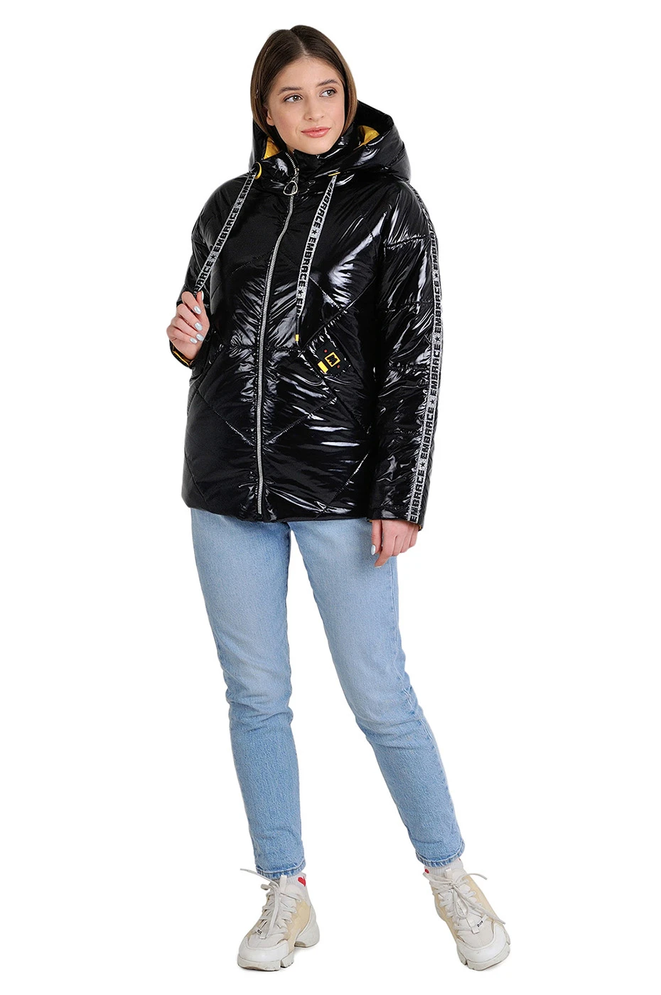 Демісезонна куртка декорована стрічками на блискавці чорна М-39