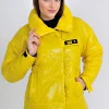 Жовта куртка демісезонна з плащової тканини Moncler на блискавці та липучках