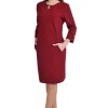 Бордова сукня з трикотажу з 3/4 рукавом і брошкою Lady