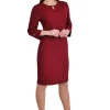 Бордова сукня з трикотажу з 3/4 рукавом і брошкою Lady